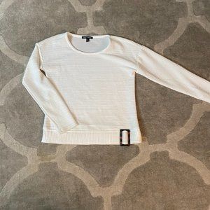 Women's Cable and Gauge White Ribbed Long Sleeve with bottom buckle